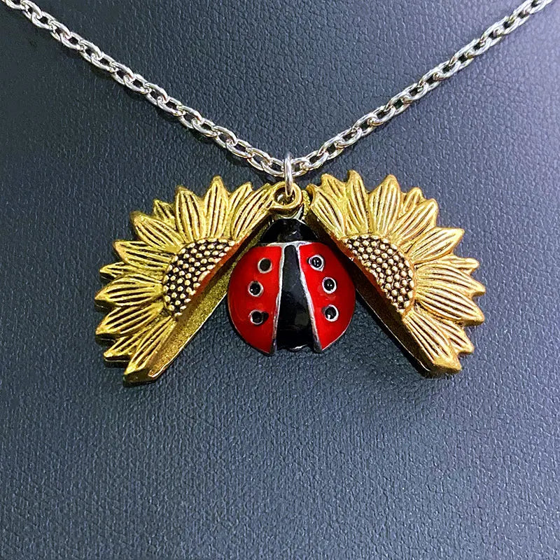 Fashion Ladybird Open Locket Sunflower Necklace Boho Jewelry Alloy Friendship Gifts Ladybug Accessories