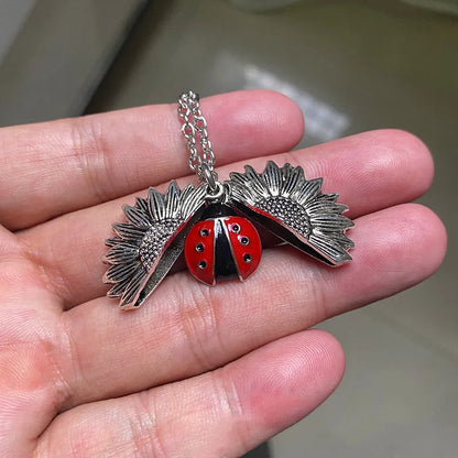 Fashion Ladybird Open Locket Sunflower Necklace Boho Jewelry Alloy Friendship Gifts Ladybug Accessories