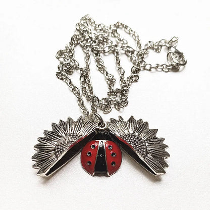 Fashion Ladybird Open Locket Sunflower Necklace Boho Jewelry Alloy Friendship Gifts Ladybug Accessories