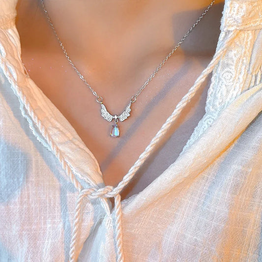 2022 Fashion Design Zircon Angel Wings Pendant Necklace for Women Vintage Simple Silver Color Moonstone Necklace Y2K Jewelry