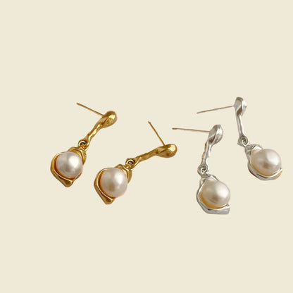 Statement Pearl Earrings